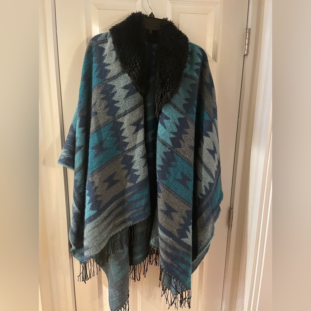 teal print poncho
